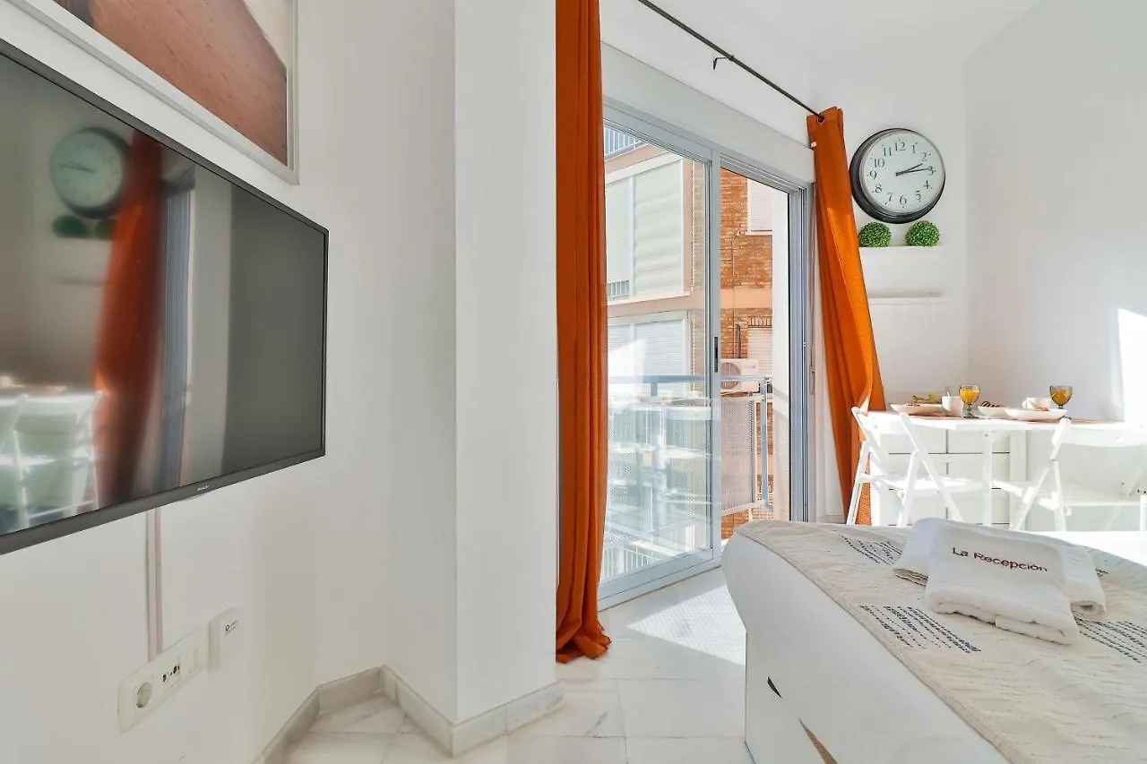 C17 - Friendly Studio Close To Town 3 Apartment Malaga Spain