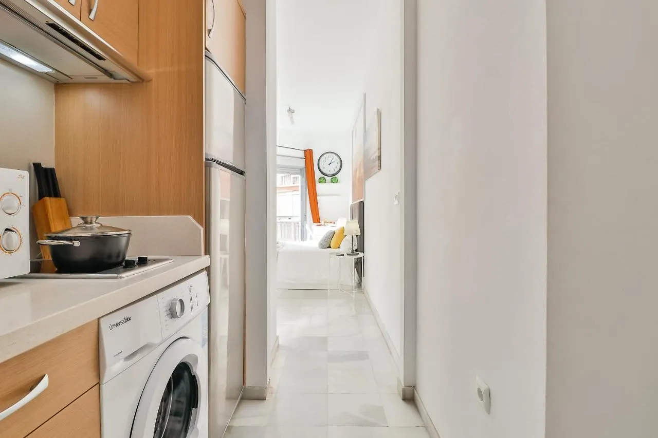 C17 - Friendly Studio Close To Town 3 Apartment Malaga
